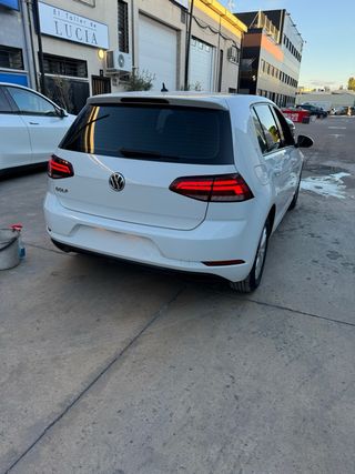 Volkswagen Golf VII 1.0 tsi