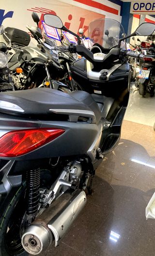 Yamaha X-MAX 250