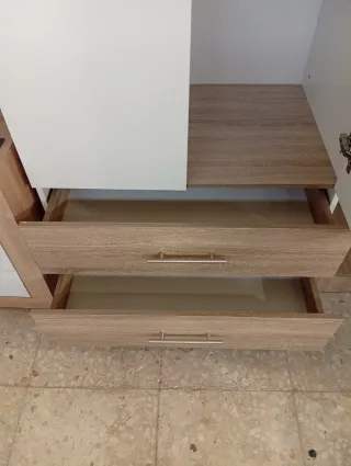 Armario 3 puertas espejo 2 cajones