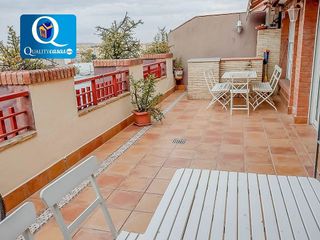 Ático en alquiler en Ensanche - Diputación en Alicante