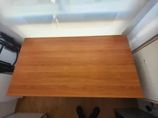 Mesa de escritorio madera y metal