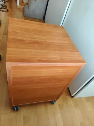 Mesa de escritorio madera y metal