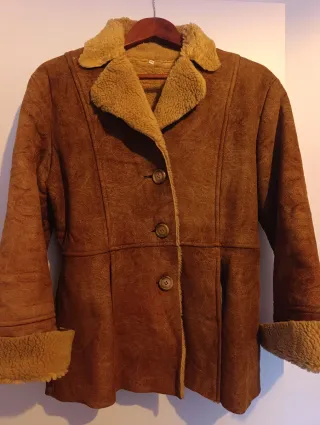 Chaquetón piel vuelta marrón y beige talla S grand