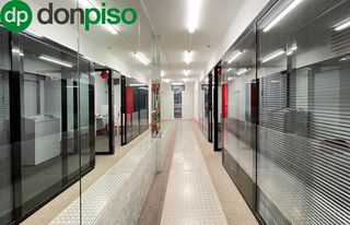 Local comercial en venta en La Sagrada Família en Barcelona