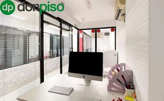 Local comercial en venta en La Sagrada Família en Barcelona