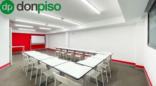 Local comercial en venta en La Sagrada Família en Barcelona