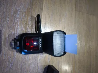 Flash Godox V860II para cámaras