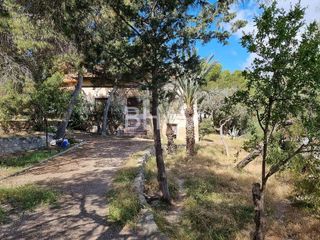 Terreno en venta en Vistahermosa en Alicante