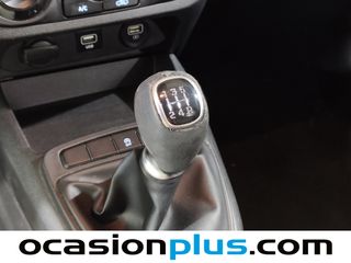 Hyundai i10 1.0 Essence 49 kW (67 CV)