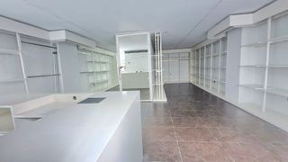 Local comercial en alquiler en Numancia - San Fernando en Santander