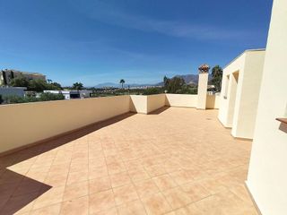 Chalet en alquiler en Elviria en Marbella