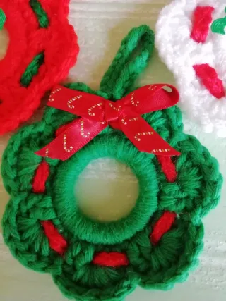 3 adornos navideños ganchillo