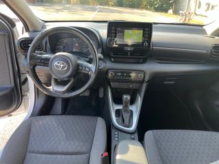 Toyota Yaris 2021 HYBRIDO 58000 KM