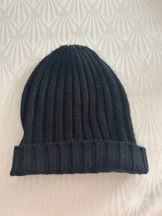 Gorro de lana negro