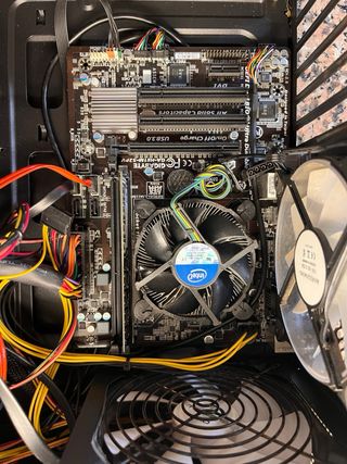 Torre deOrdenador Intel i3 4GB RAM GTX 1050 Ti 4GB