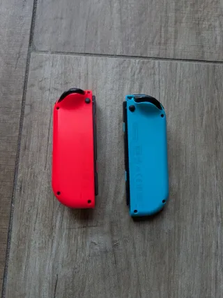 Joy-Con Nintendo Switch Rossi e Blu