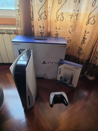 Consola PS5 + Soporte Refrigeración