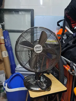 Ventilador Ufesa Art Deco Metálico
