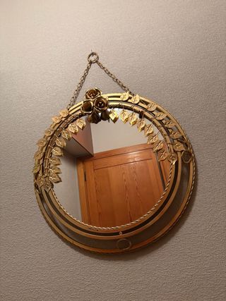 Espejo vintage redondo dorado con Flores de los 70