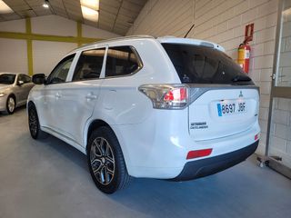Mitsubishi Outlander 2015
