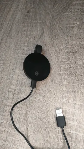 Google Chromecast Ultra 4K con cable