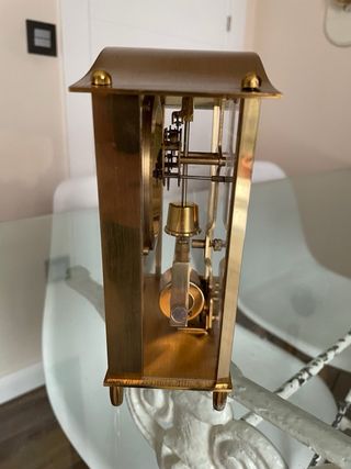 Reloj de sobremesa Kundo