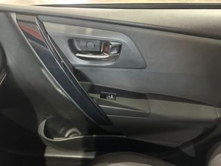 Toyota Auris 1.8 140H Active (Bus. P.) Touring Sports