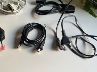 Lote 7 cables variados (retros y actuales)