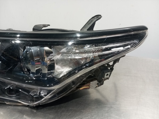 FARO IZQUIERDO TOYOTA AURIS (E18) 2ZR 8115002K30