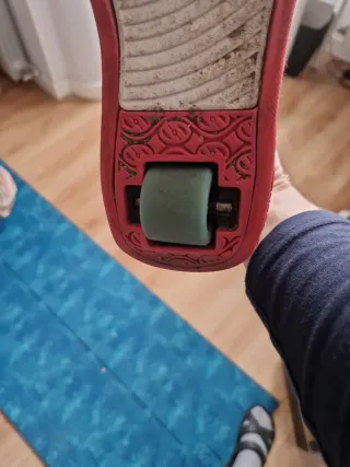 Zapatillas Heelys con ruedas negras y rosas