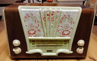 Radio Anglo Explorador Ondas 28-LA. 1951