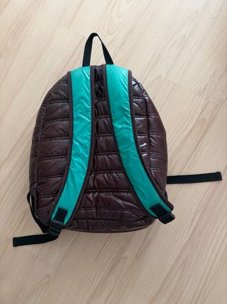 Mochila impermeable Kangol marrón y verde