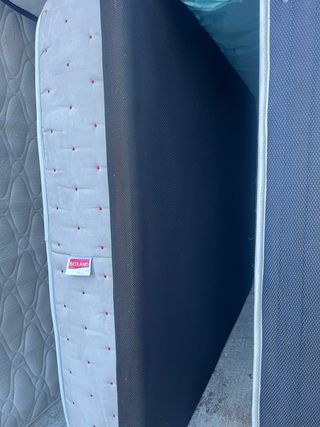 Somier tapizado Bedland 135x190 con patas