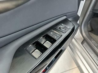 Lexus ES  2.5 300h Premium