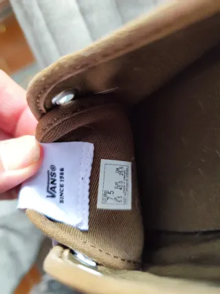 Zapatillas Vans Marrones y Blancas