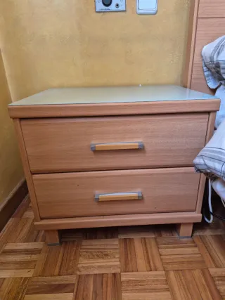 Conjunto Muebles Dormitorio de Madera.