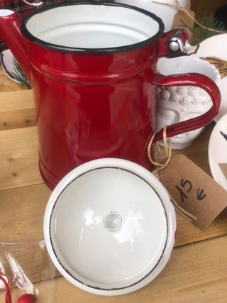 Cafetera esmaltada roja