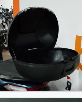 Baúl Shad SH47 Negro Trasero