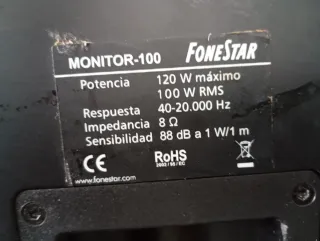 Altavoces monitor de estudio