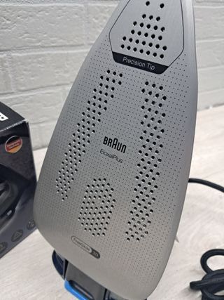 Plancha de vapor con tecnología Free Glide 3D