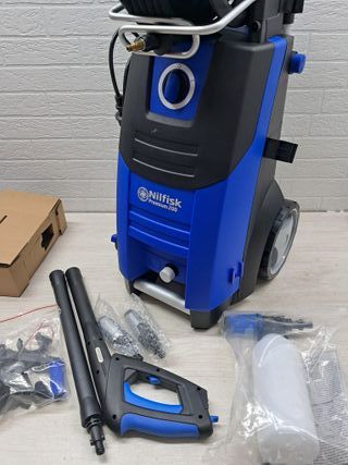 Nilfisk Hidrolimpiadora de Alta Presión Premium 200 Bares