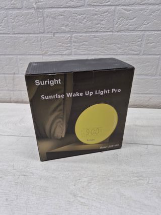 Radio despertador con luz