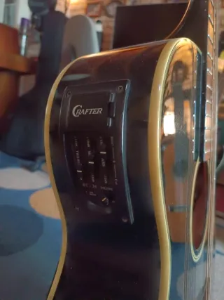 Guitarra electroacústica Crafter