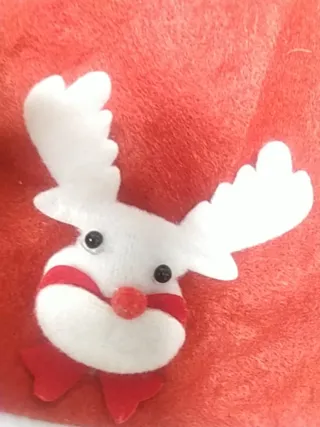 Gorro navideño con reno que se ilumina