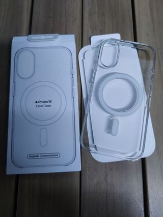 Funda transparente con MagSafe para el iPhone 16