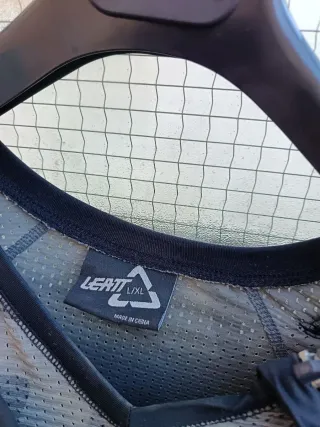 Colete Motocross Leatt Adulto