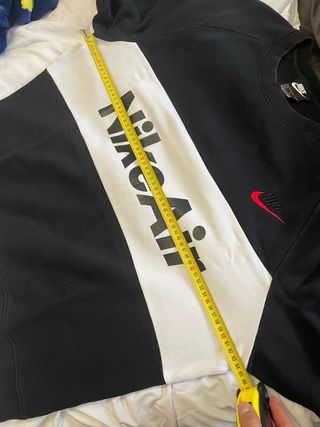 Sudadera Nike Air Negra y Blanca