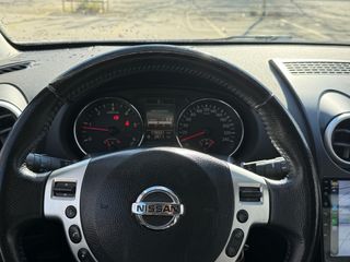 Nissan Qashqai+2 2010