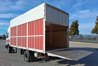 MERCEDES 814 CAJA CON PLATAFORMA ELEVADORA