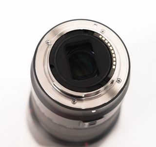 Sony Alpha 6400 +  Objetivo Sony 18-135